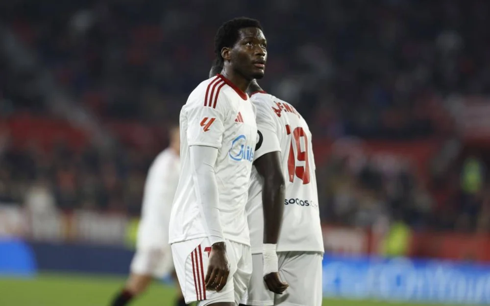 El fútbol árabe viene a por Agoumé