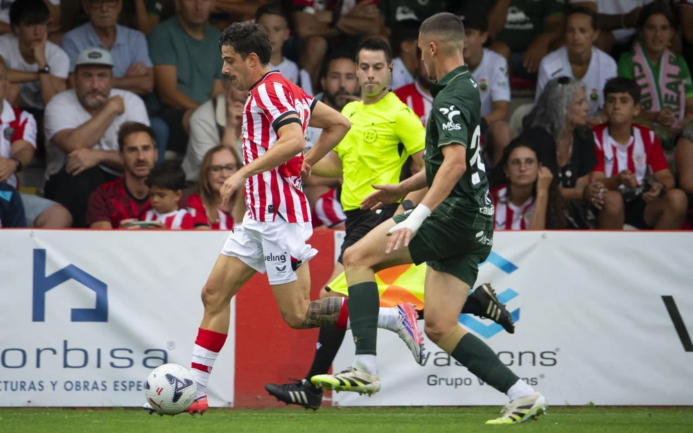 Nico Serrano explora el mercado más allá de clubes de Segunda División