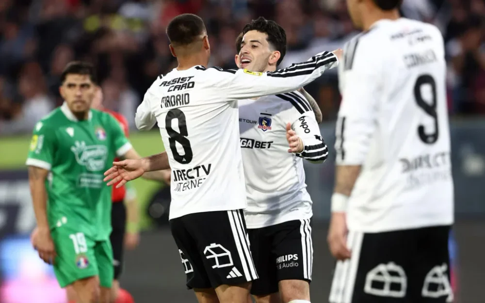 La estrella 35 parece un hecho: Colo Colo venció a Audax Italiano y sigue a paso firme por el título de la Liga de Primera