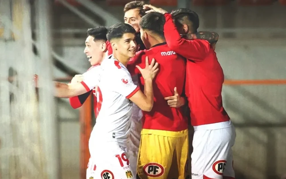 Batacazo en Calama: Unión Española le quitó el invicto a Cobreloa en su cancha y encendió la Liga de Ascenso