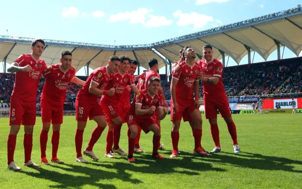 La Longaniza fue más dura que el Cemento: Ñublense superó a La Calera que continúa en el fondo de la tabla