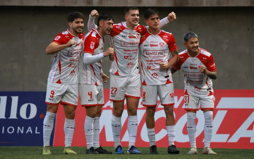 Liga de Ascenso: Deportes Copiapó y San Luis escalaron en la tabla tras sus respectivas victorias