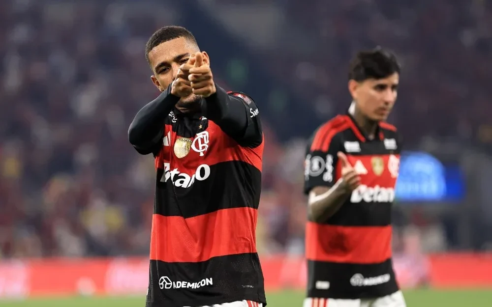 En noche de golazos: Flamengo de Erick Pulgar venció a Cruzeiro y avanzó a cuartos de Copa Libertadores