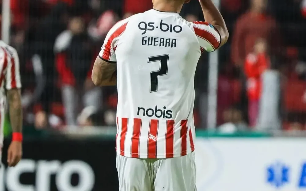 Tras haber estado cuatro partidos sin jugar: Nicolás Guerra sumó minutos en victoria de Instituto puntero