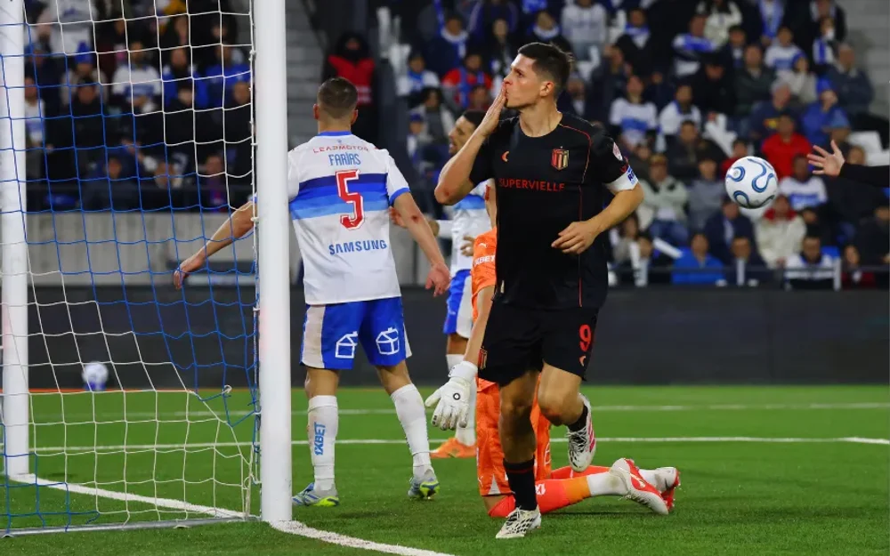 Estudiantes dio la clase y Universidad Católica se despidió de la Copa Libertadores