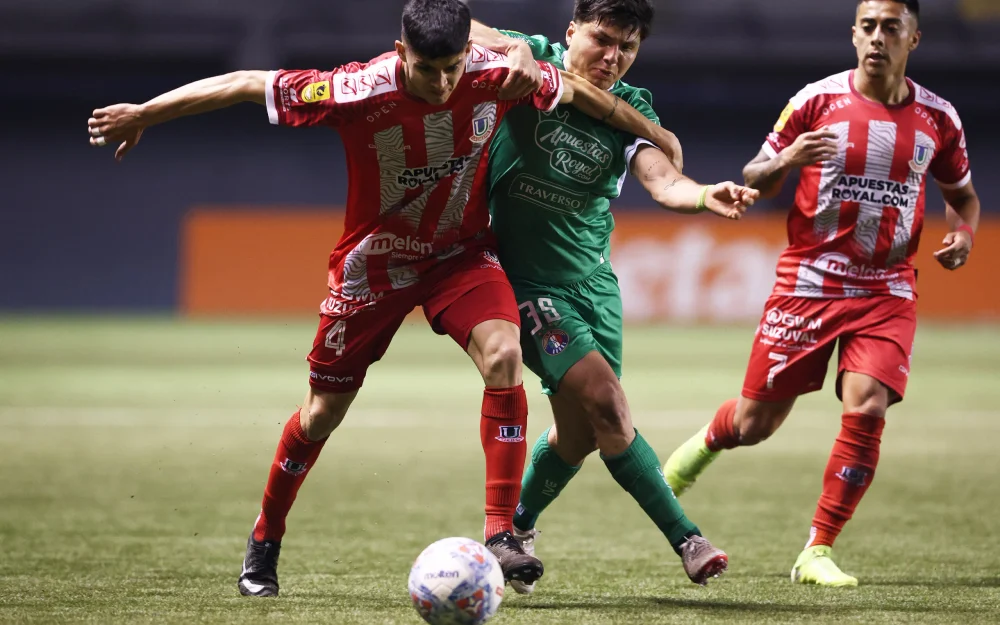 Ya son 10 partidos sin ganar: La Calera igualó ante Audax y se hunde cada vez más en el descenso