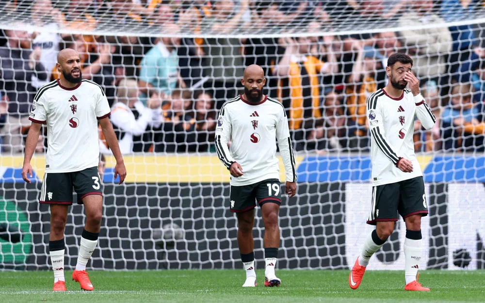 Inicio para el olvido: Manchester United cayó ante el recién ascendido Hull City en el debut por la Premier 26/27