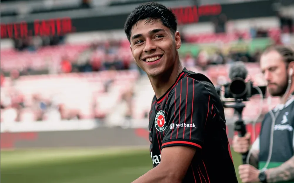 Récord: Darío Osorio se metería entre los traspasos más caros de futbolistas chilenos en la historia