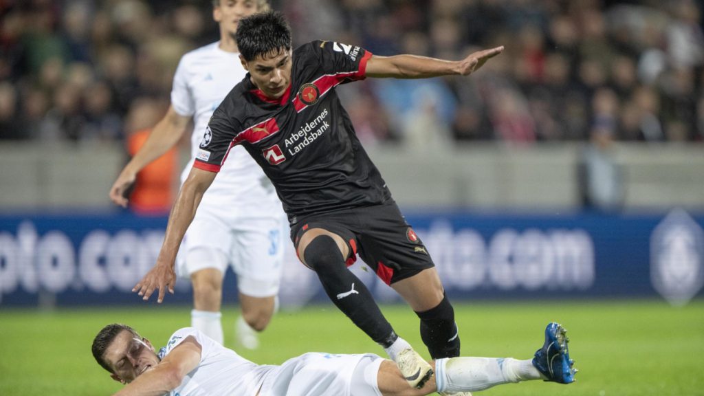 Osorio sin Champions: El FC Midtjylland cayó ante el Slovan Bratislava e irá a la Europa League
