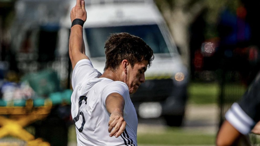 ¿Cómo cumplir el sueño de jugar fútbol y estudiar en Estados Unidos?