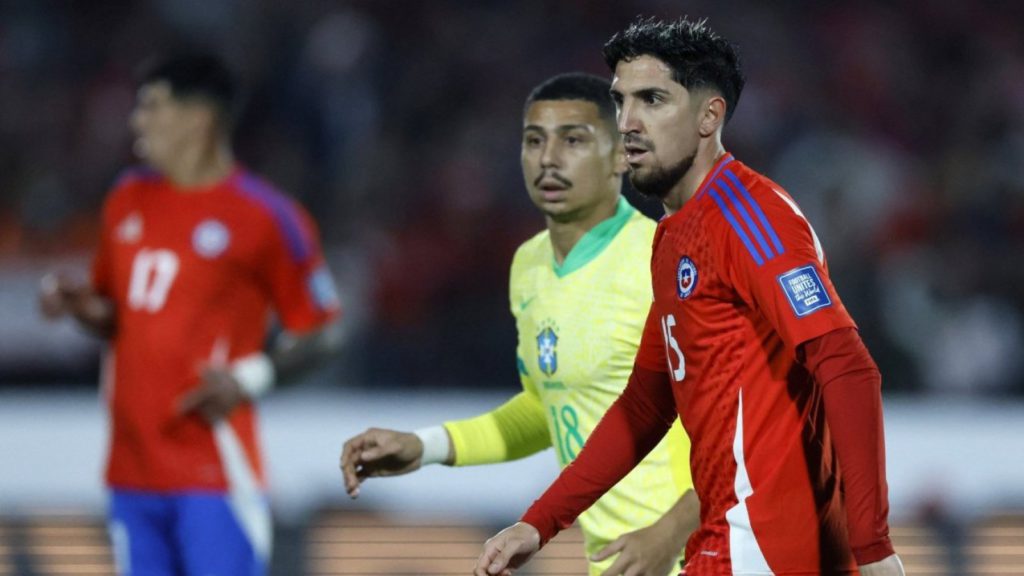 Diego Valdés asume responsabilidad en la crisis de la Roja y se enfoca en la autocrítica