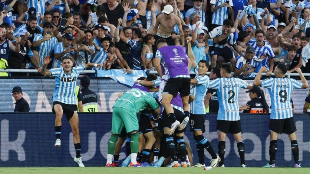 Racing logra el título de la Copa Sudamericana con Arias como figura