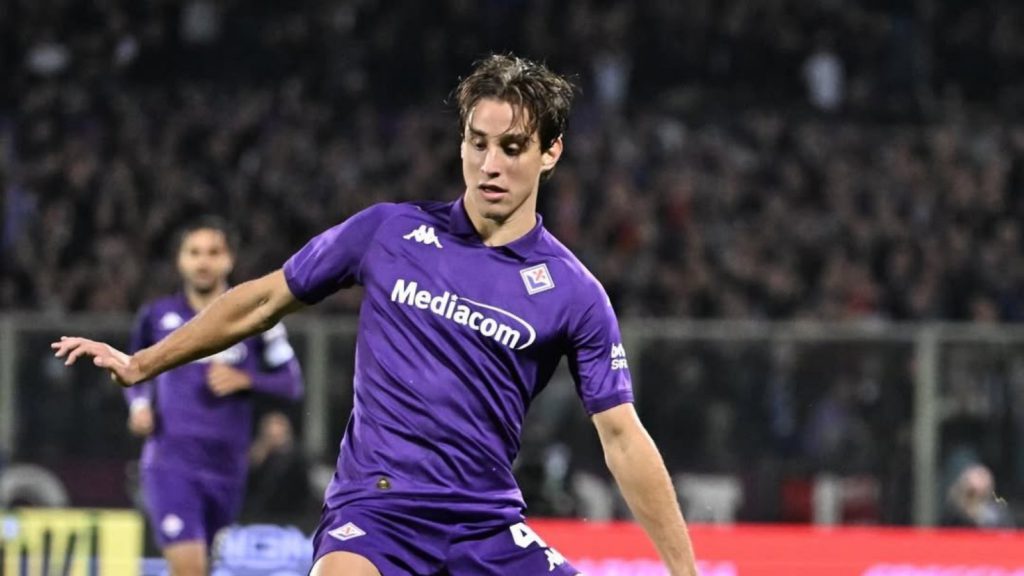 Impactante: Edoardo Bove se desploma en duelo Fiorentina-Inter