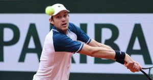 Nicolás Jarry Wimbledon 2023 - Nicolás Jarry enfrenta retos en Wimbledon 2025 con determinación