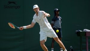 Nicolás Jarry Wimbledon 2023 - Nicolás Jarry brilla en Wimbledon 2025 con remontada épica