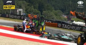 Kimi Antonelli Choca Verstappen - Kimi Antonelli Choca a Verstappen en el GP de Austria 2025: Caos Total