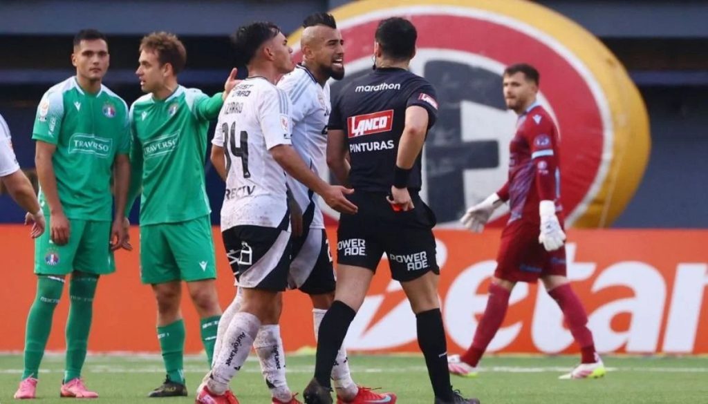 Arturo Vidal Sanción Superclásico - Arturo Vidal se perderá el Superclásico tras sanción disciplinaria