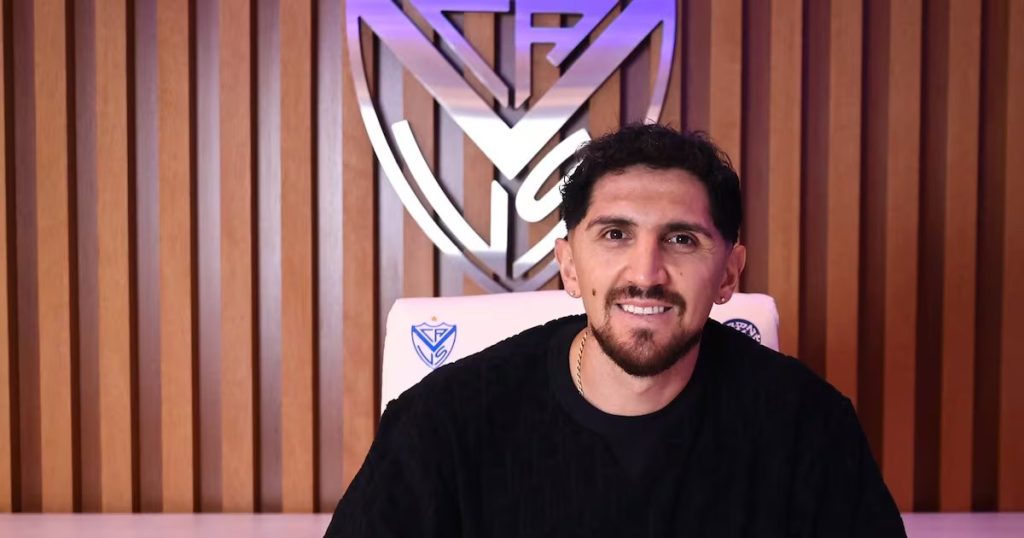Diego Valdés Vélez Sarsfield - Diego Valdés se une a Vélez Sarsfield en un sorprendente giro