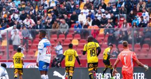 Coquimbo Unido Se Afianza Como Líder del Torneo Chileno - Coquimbo Unido Domina a Universidad Católica en Santa Laura