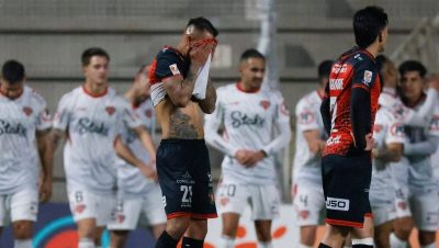 Derrota de Deportes Limache ante Ñublense en la Liga Primera - Deportes Limache sucumbe ante Ñublense en la Primera División.