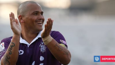 Gesto de Chupete Suazo con San Antonio Unido en la Crisis - Humberto Suazo: Rescate Emotivo para San Antonio Unido