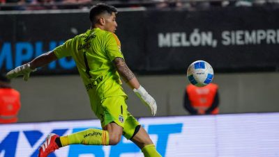 Interés de Peñarol por Brayan Cortés de Colo Colo - Peñarol muestra fuerte interés en Brayan Cortés de Colo Colo