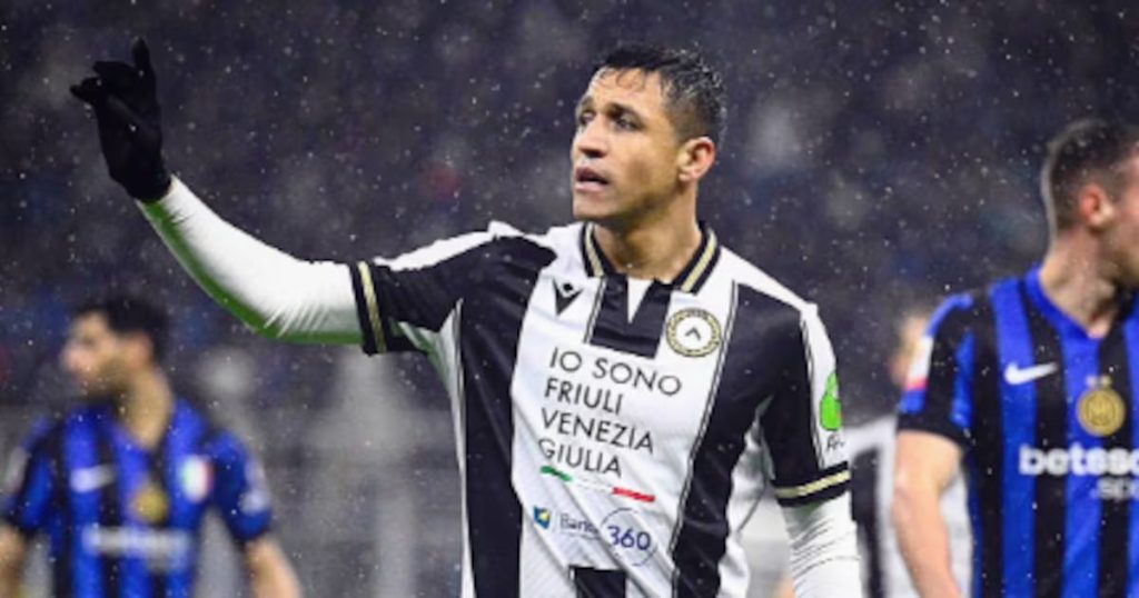 Interés del Gigante Saudí por Alexis Sánchez en el Udinese - Interés Saudí en Alexis Sánchez: ¿Futuro en el Udinese?