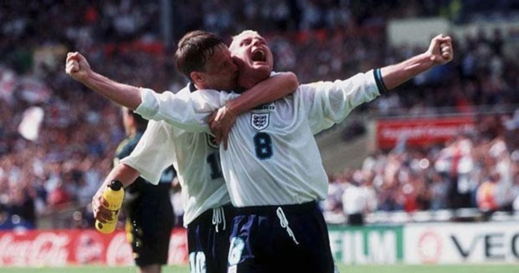 Internación de Paul Gascoigne en el Hospital de Dorset - Paul Gascoigne Hospitalizado de Urgencia en Dorset