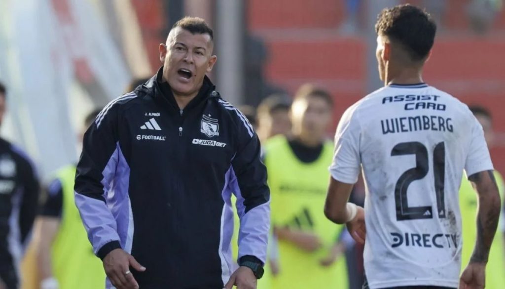 Jorge Almirón Oncena Superclásico - Fernando de Paul brilla en el Superclásico con Colo Colo