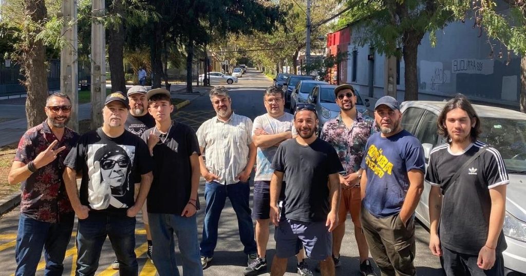 La Cumbre Mestiza con Santo Barrio y Cholomandinga en el Club Chocolate - Regresa la Cumbre Mestiza: Santo Barrio y Cholomandinga en Vivo