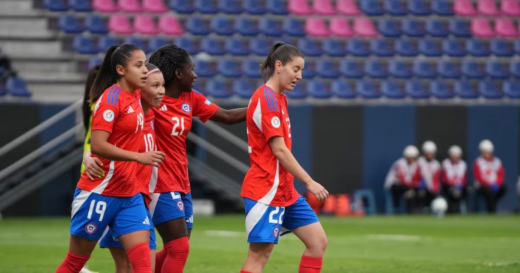 La Roja Enfrenta a Paraguay por el Quinto Lugar en la Copa América Femenina. - Chile busca el quinto lugar en la Copa América femenina