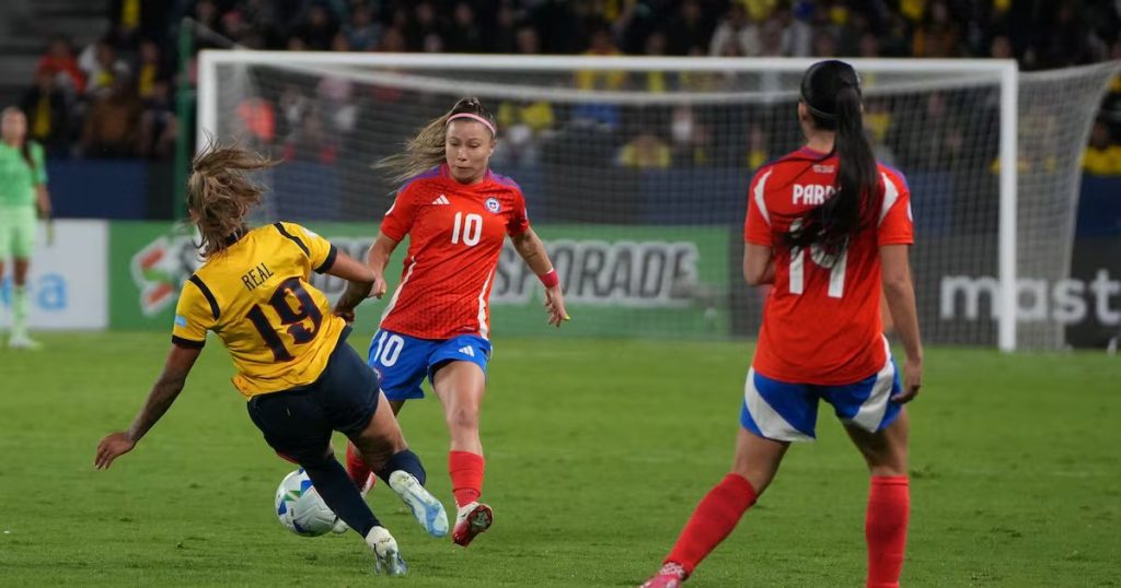 Lesión de Vaitiare Pardo en la Copa América Femenina - Preocupación por la salud de Vaitiare Pardo tras lesión en Copa América