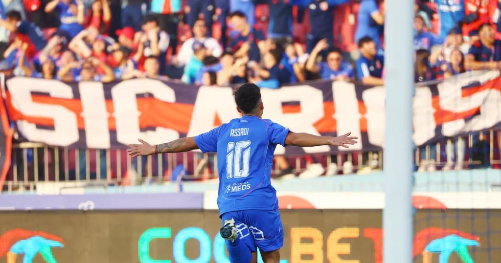 Lucas Assadi Universidad Chile - Lucas Assadi se reinventa para brillar en Universidad de Chile