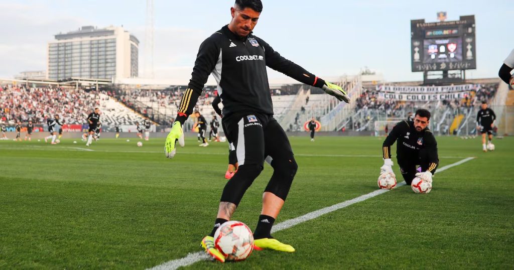 Posible Salida de Brayan Cortés a Peñarol desde Colo-Colo - Brayan Cortés a un paso de Peñarol: decisión crucial para Colo Colo