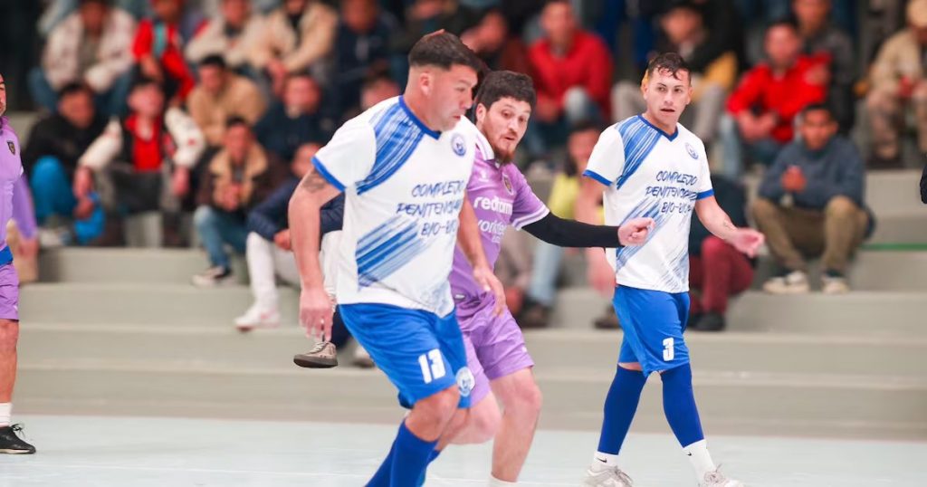 Reaparición de Luis Núñez en un Partido de Fútbol en la Cárcel - Luis Núñez Regresa al Campo en un Partido de Fútbol Penitenciario