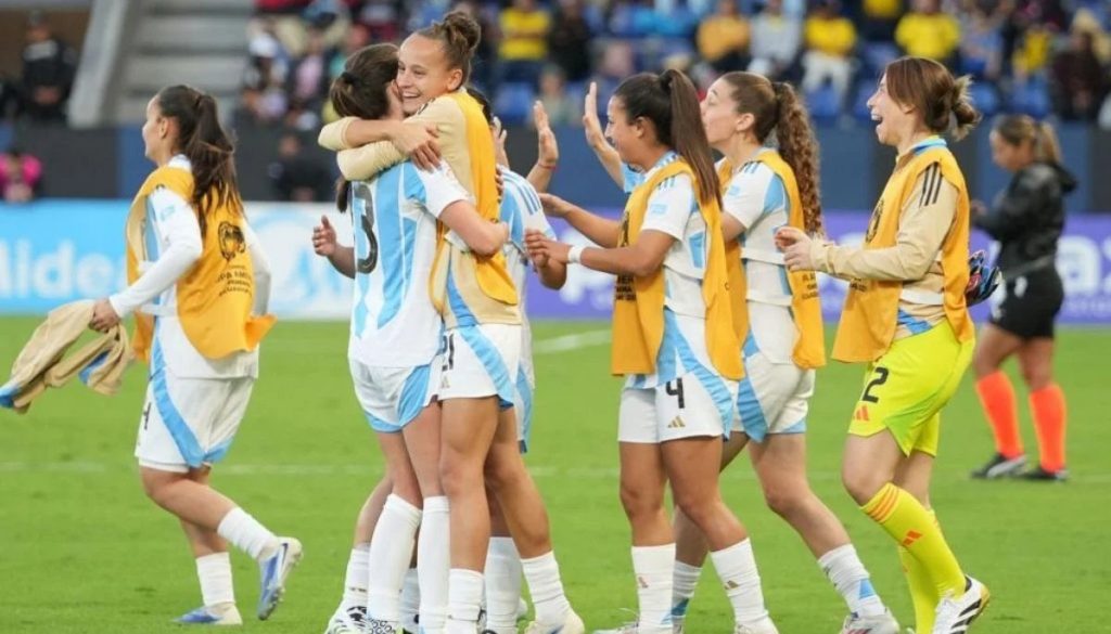 Victoria de Argentina sobre Uruguay en la Copa América Femenina 2025 - Argentina derrota a Uruguay y avanza en la Copa América Femenina.