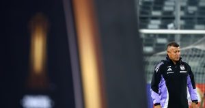 El Plan de Emergencia de Colo Colo tras la Caída de Almirón - ¡El Dramático Giro en Colo Colo: Almirón Se Despide!