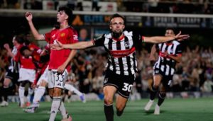 Eliminación del Manchester United en la Carabao Cup a Manos del Grimsby Town - ¡Infartante eliminación del Manchester United en la Carabao Cup!