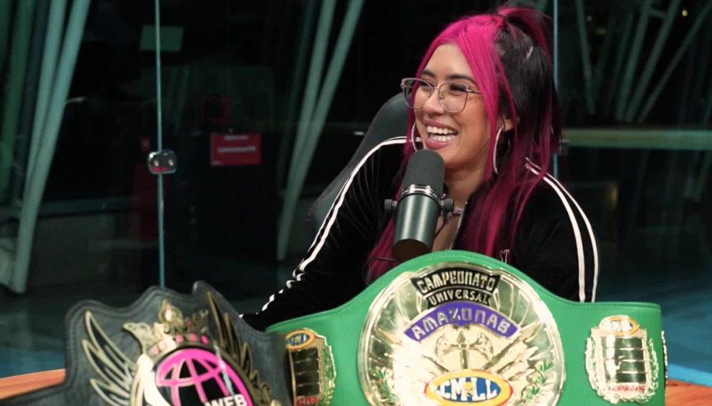Éxito de la Catalina en la Lucha Libre Internacional - ¡La Catalina conquista el ring y desafía al fútbol chileno!