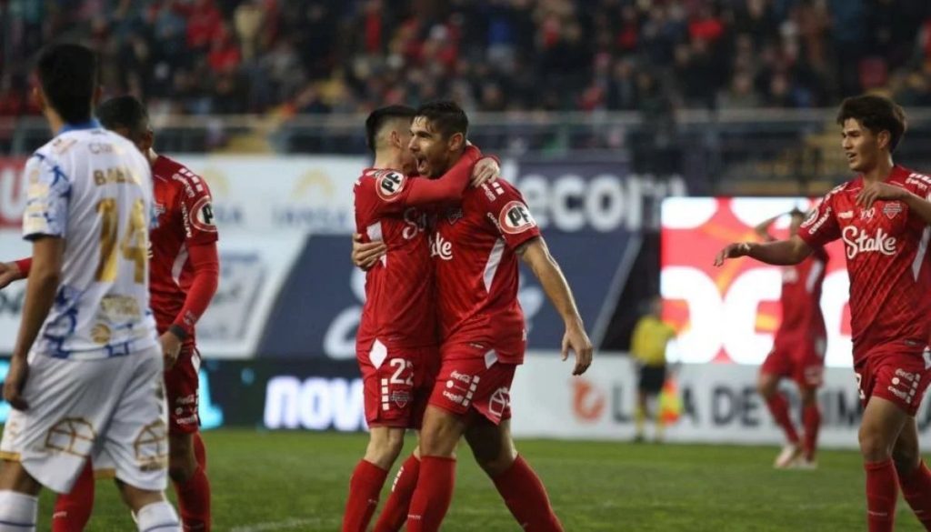 Victoria de Ñublense sobre Everton en el Campeonato Nacional - ¡Infartante Triunfo de Ñublense en Chillán!