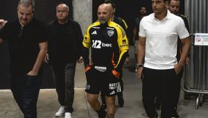 El Primer Traspié de Jorge Sampaoli en Su Regreso a Brasil - Sampaoli enfrenta un duro regreso en Brasil con el Atlético Mineiro