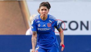 Brazalete de la Universidad de Chile en Memoria de Miguel Ángel Russo - Universidad de Chile rinde homenaje a Miguel Ángel Russo