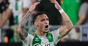 El Betis de Pellegrini Visita al Espanyol en LaLiga - Betis de Pellegrini lucha por revertir marcador ante Espanyol