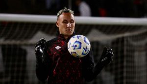 El Duro Presente de Keylor Navas en el Fútbol Internacional - Keylor Navas: De Estrella en Europa a Nuevos Desafíos en América