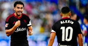 El Sevilla de Alexis Sánchez y Gabriel Suazo Recibe al Barcelona en LaLiga - Sevilla sorprende al Barcelona con gol de Alexis Sánchez