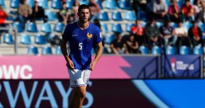 Elyaz Zidane Elige a Arturo Vidal por Encima de Diego Maradona - Elyaz Zidane agita las redes con su ranking de figuras juveniles