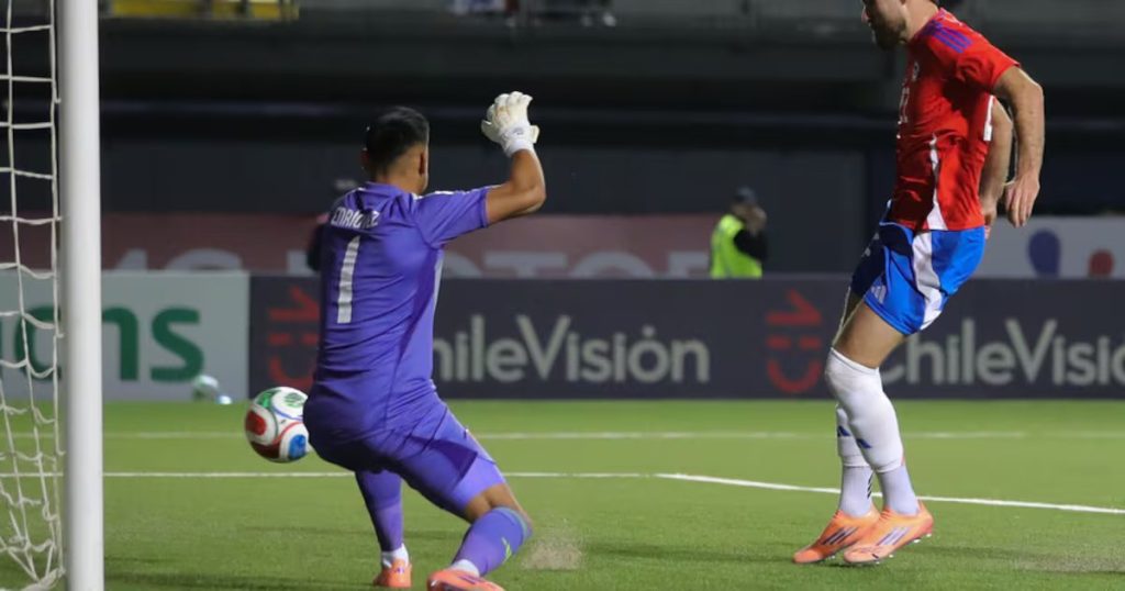 La Felicidad de Ben Brereton tras Anotar con la Selección Chilena - Ben Brereton lidera victoria de Chile con gol decisivo
