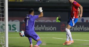 La Felicidad de Ben Brereton tras Anotar con la Selección Chilena - Ben Brereton lidera victoria de Chile con gol decisivo