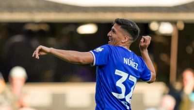 Marcelino Núñez Celebra en el Derbi de Ipswich contra el Norwich - Marcelino Núñez: El Héroe del Ipswich en el Derbi de East Anglia